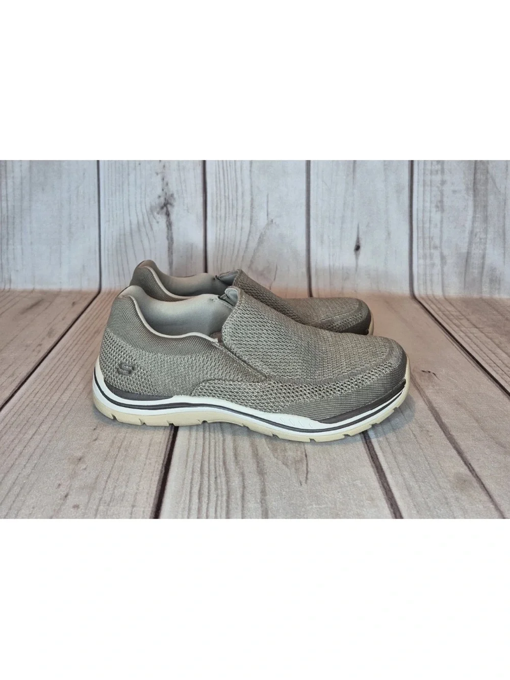 Skechers Relaxed Fit Men's Size 10 EWW Gomel Taupe Loafer Slip-On Shoes